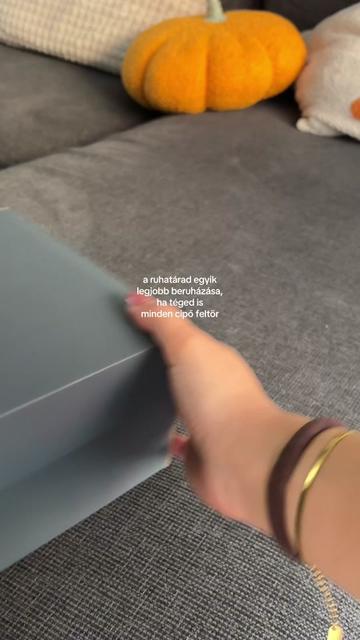 @kallósnoémi