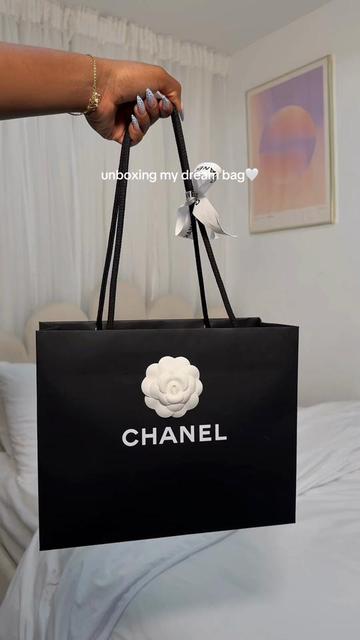 @toyomuyiwa 🖤