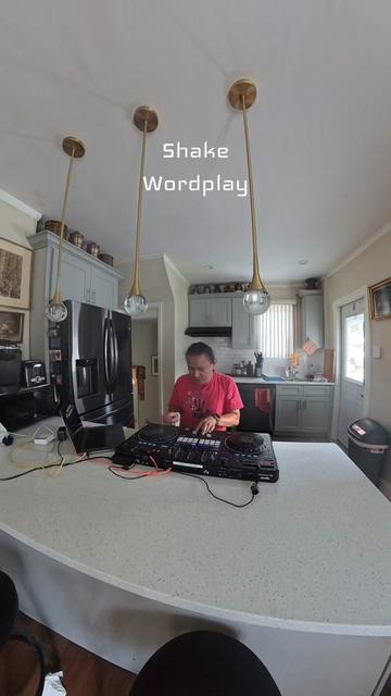 @Dj Michael Lama