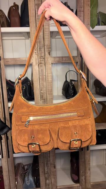 @meagans_coach_closet
