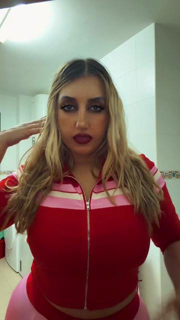 @🌸LUCIA🌸
