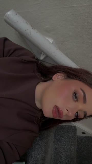@caitlinxhunter