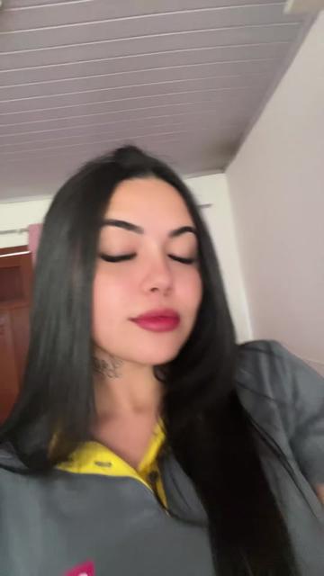 @Caroline Castro