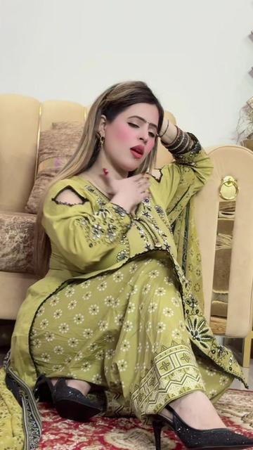 @❤️Waffa khan ♥️