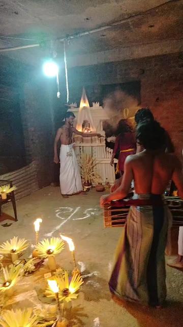 @නිලුකා ගුරු මෑණියෝ 🙏🙏🙏🙏