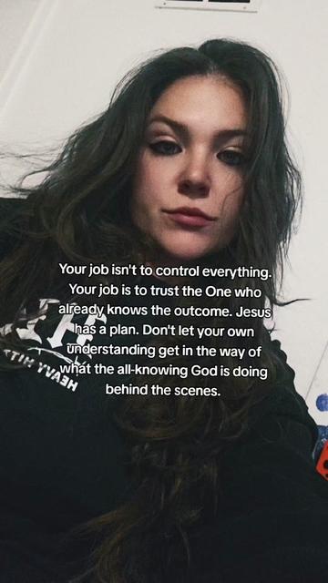 @RosiiKayy🥀🕸