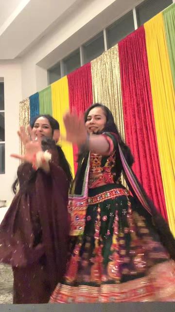 @(nidhzazz) Dr. Nidhi Joshi