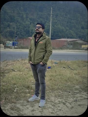 @RAHUL🫀SINHA💪