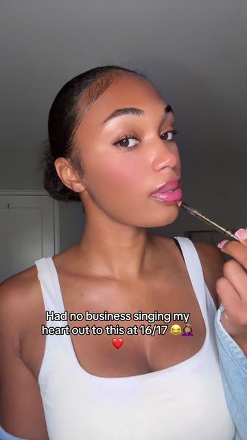 @TheRealGoldenbeautii