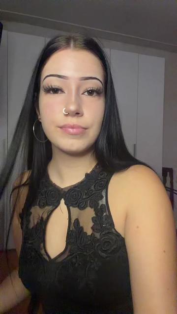 @rrebeccaarinii