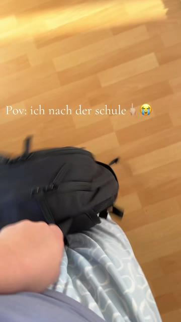 @J🙈