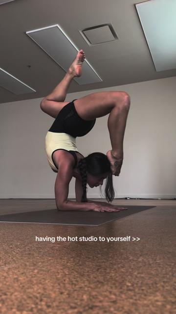 @Emily | Yoga & Wellness