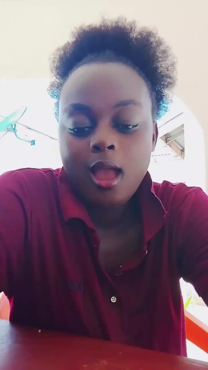 @Mariana marion