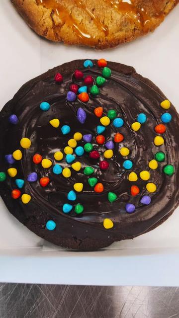 @CraveCookiesOB