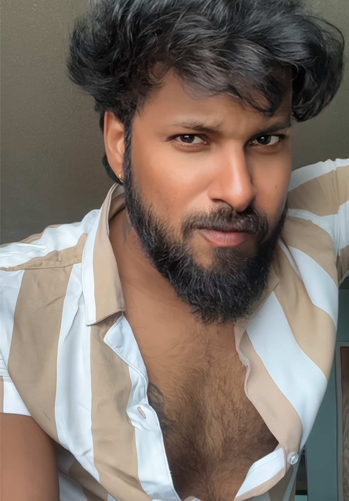 @Dhilak