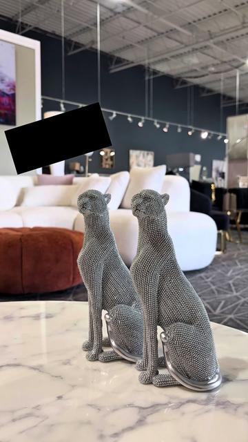 @Royal living furniture