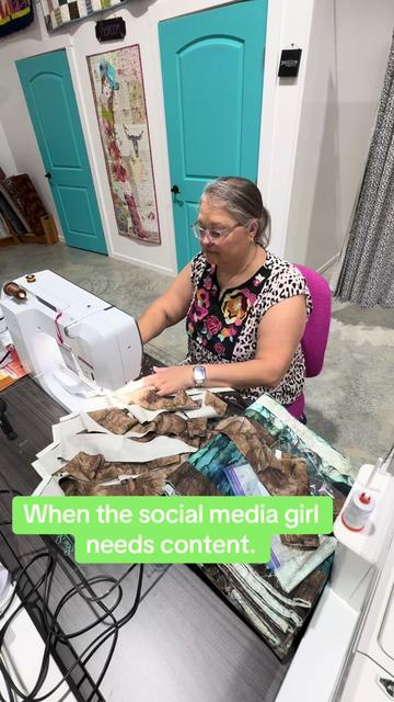 @TwoChicksQuiltingTexas