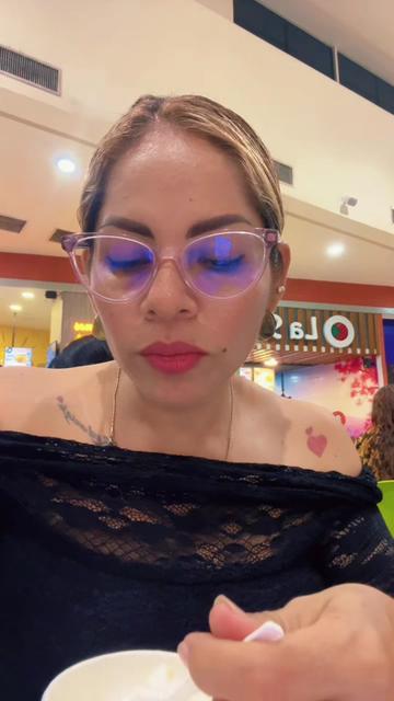 @Mía Gia 🌈🩷💜