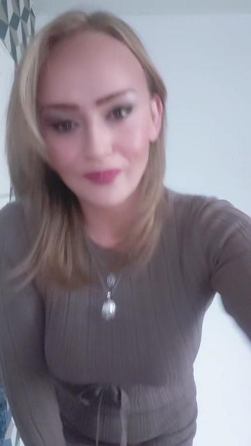@Emily_Yorkie05