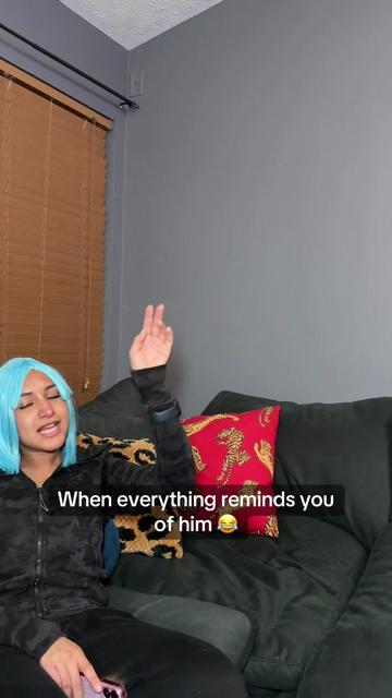 @Hermanas&ensp;V