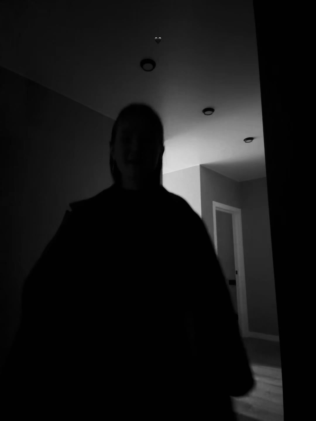 @𝓎