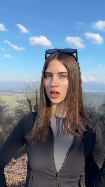 @𝐾𝑙𝑎𝑟𝑎 𝐽𝑎𝑚𝑛𝑖𝑘𝑎𝑟
