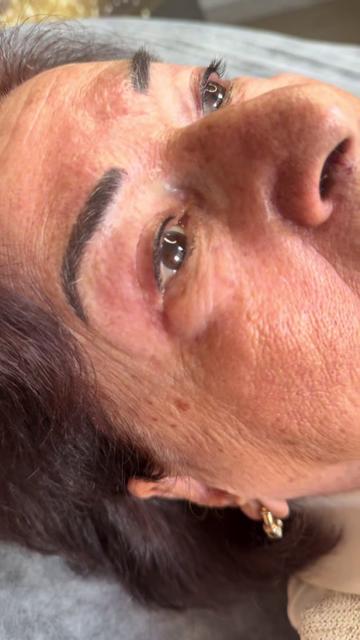 @Esin Deniz Beauty center