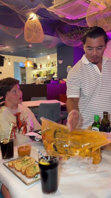 @GRAB A CRAB 🦀