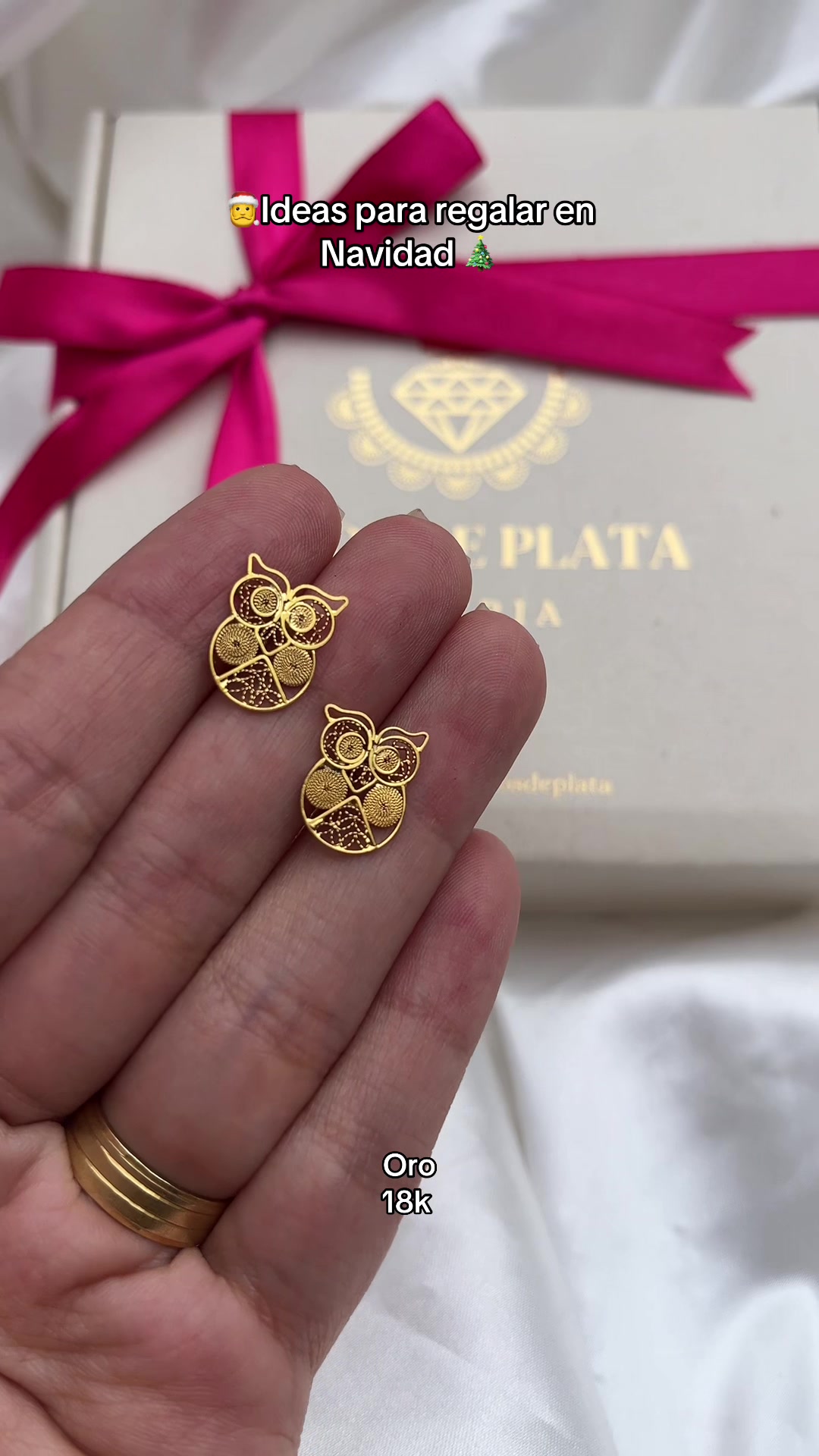 @Hilos de Plata y Oro