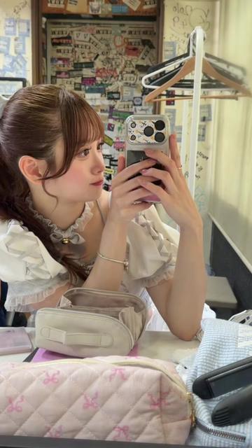 @ねむ