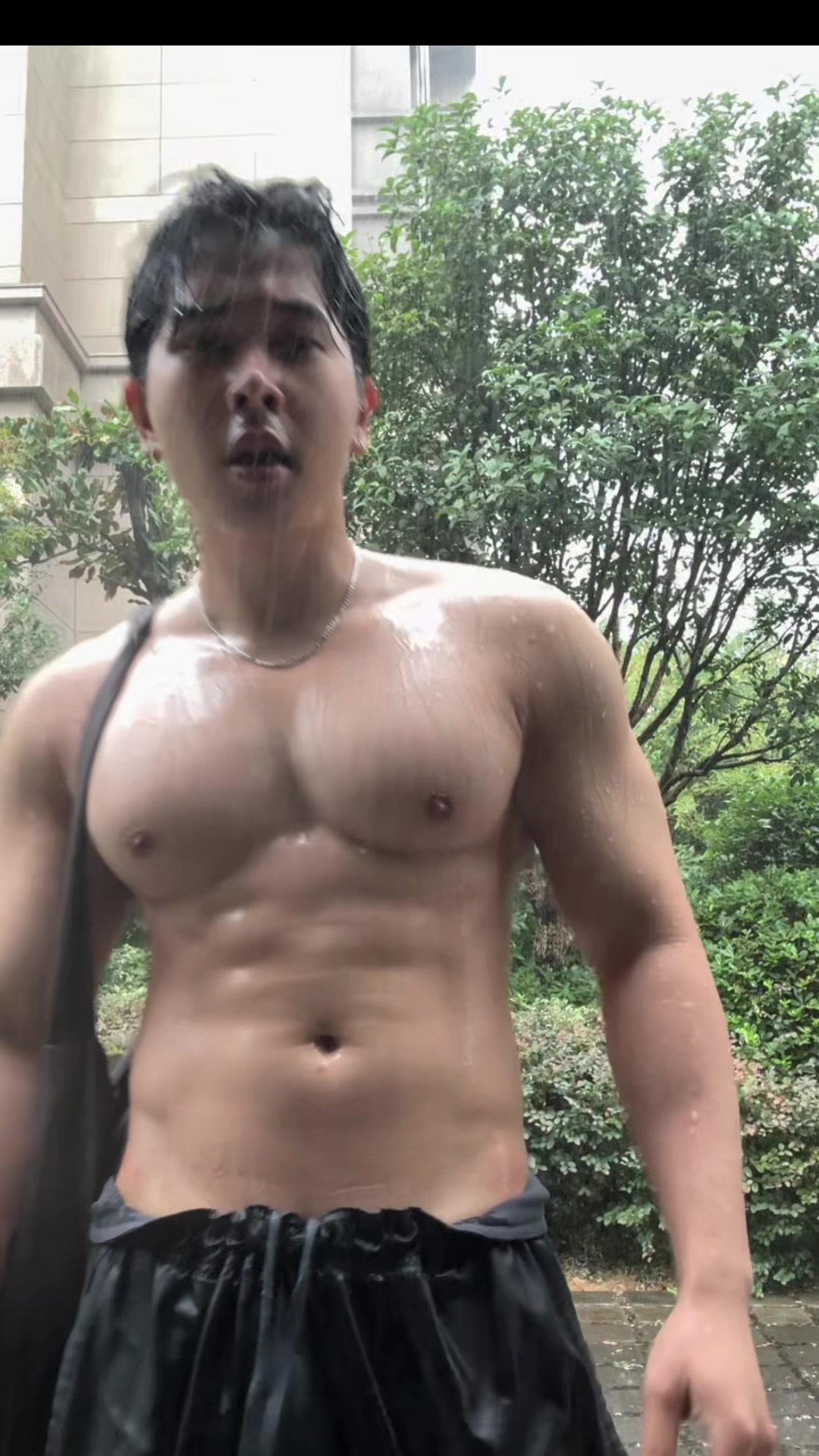 @yuquan                    ༽