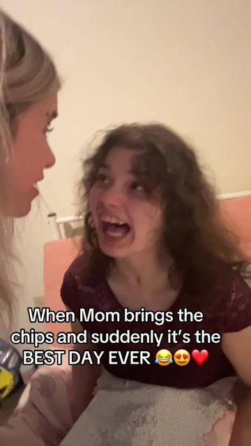 @Hotmomvibes