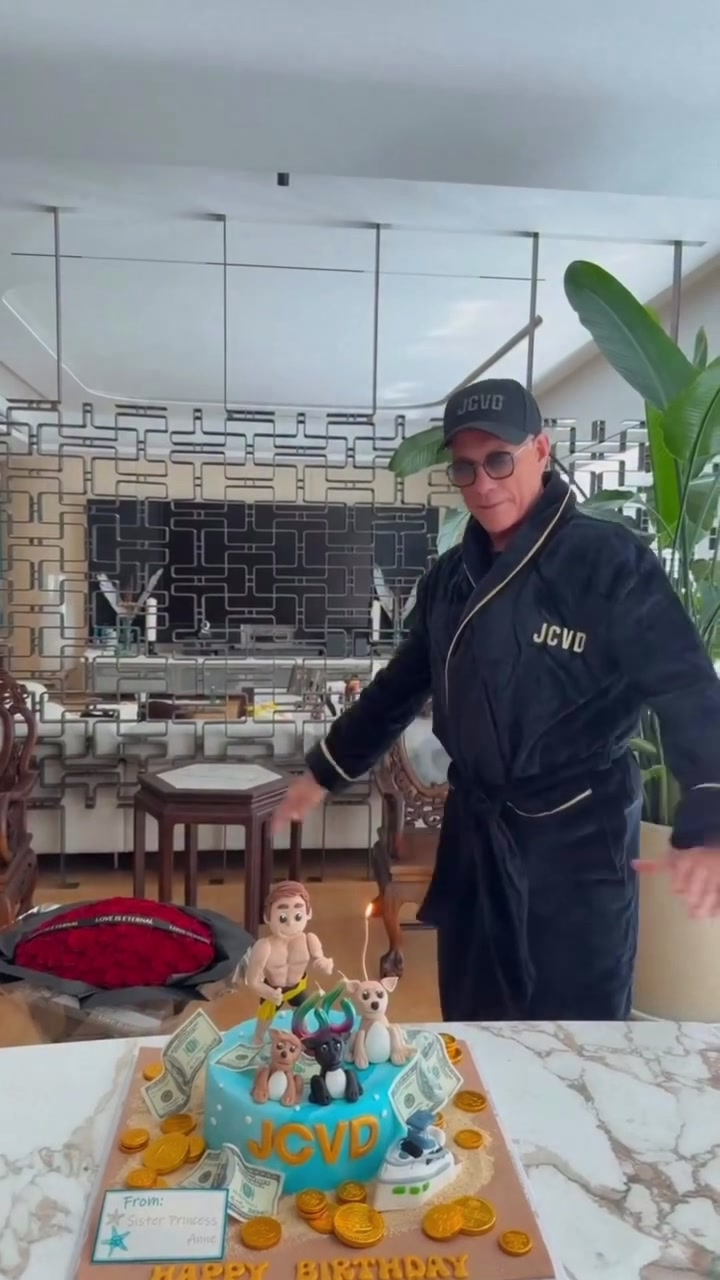 @Jean Claude van Damme