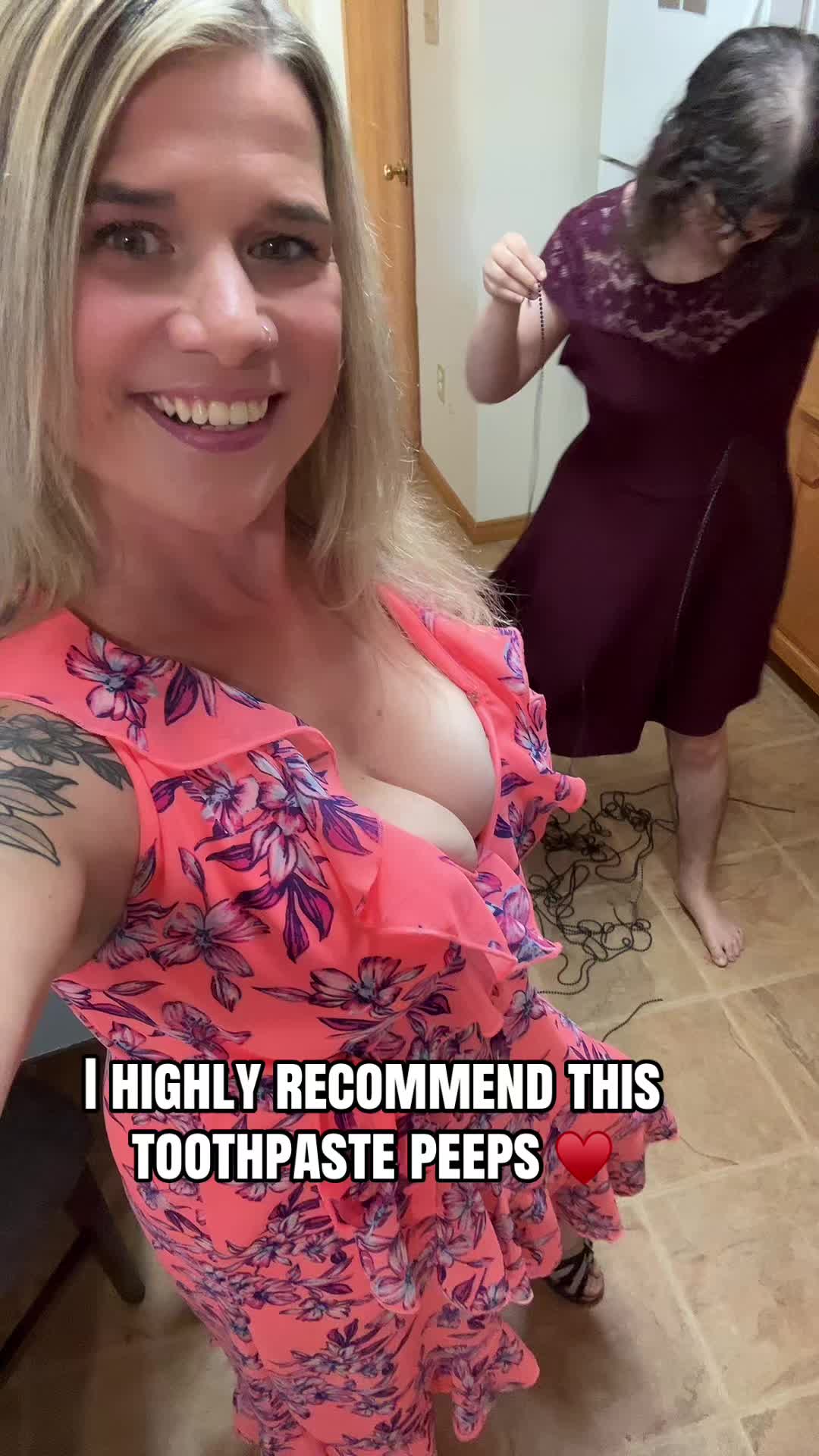 @Hotmomvibes