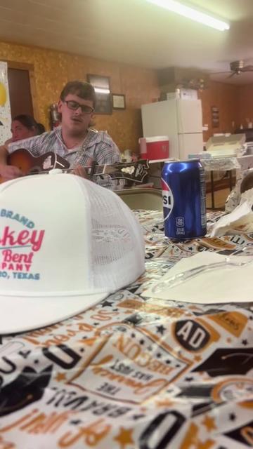 @CleeMetcalf_music