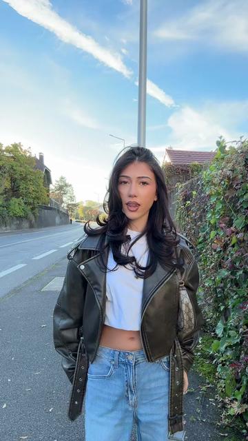 @Izabela🇦🇱