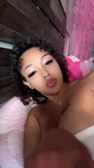 @a.ashleynn