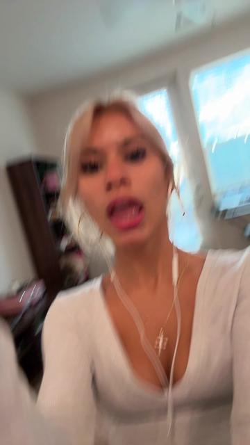 @okivia