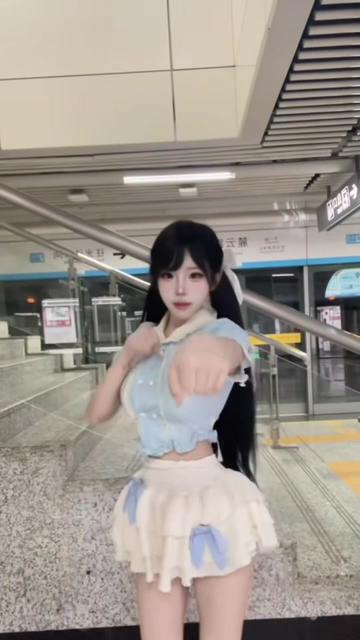 @Isabella