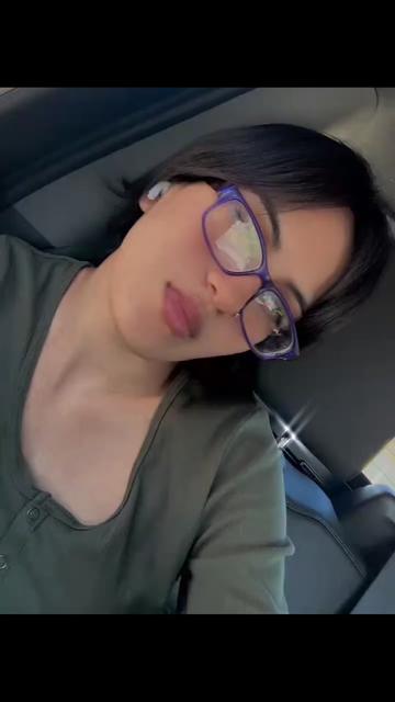 @𝒥ℯ𝓃𝓃𝓎 ℬ𝓇𝓊𝒽👻🍁