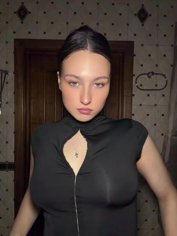 @Маша Тёпленькая 🎀