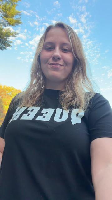 @Hannah | Queen Era 🦋✨