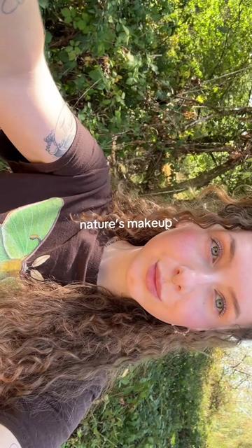 @mushroomgirrrl