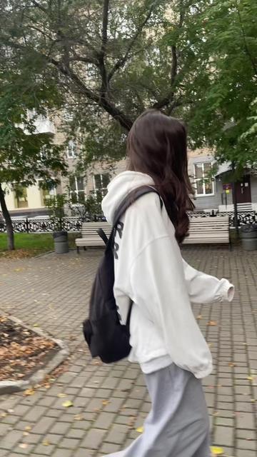 @лизя