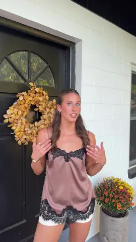@riaandfia