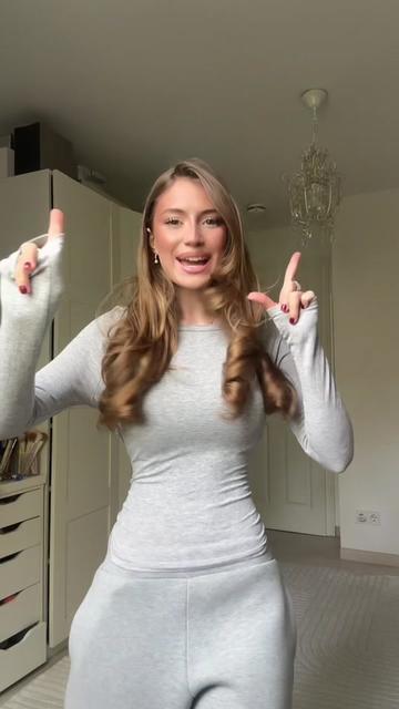 @sophia