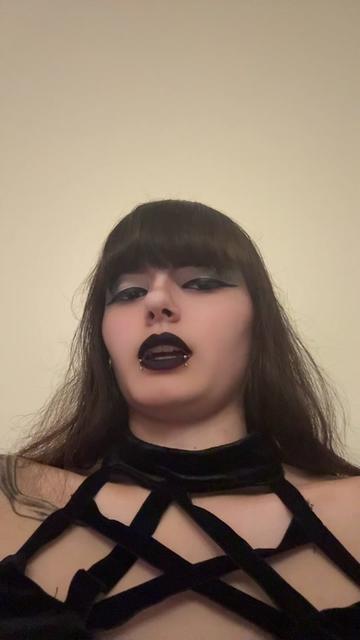 @Love_Graves__