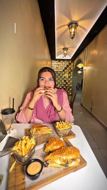 @Dn Laiba Khaliq
