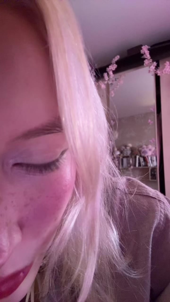 @Лютик