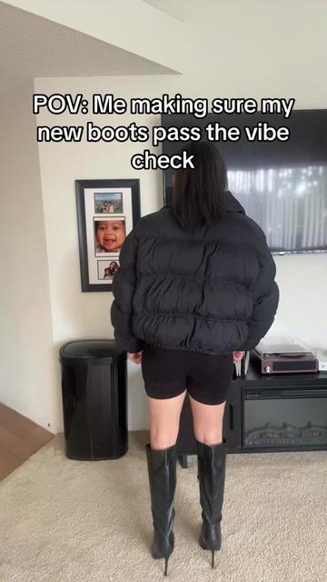 @iamdevinicole